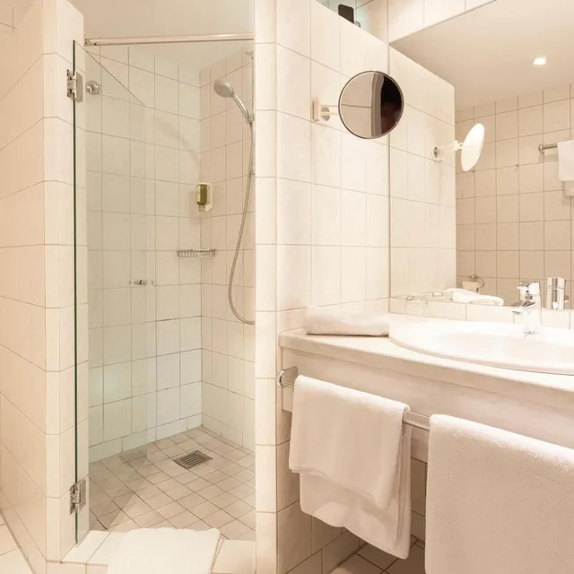 Room, Double Bed, Side Sea View, Balcony، Hotel Bernstein 8/8