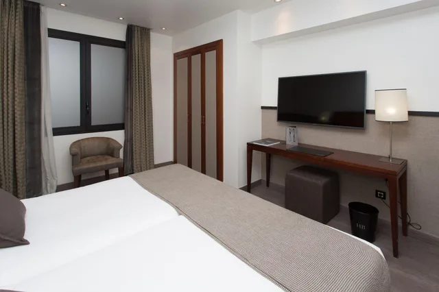 غرفة داخلية أساسية بسرير مزدوج، Hotel Balmoral 2/3