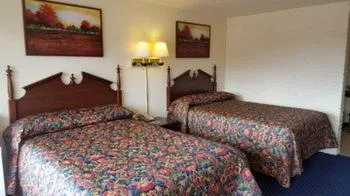 غرفة بسريرين مزدوجين، Red Carpet Inn Blacksburg 1/1