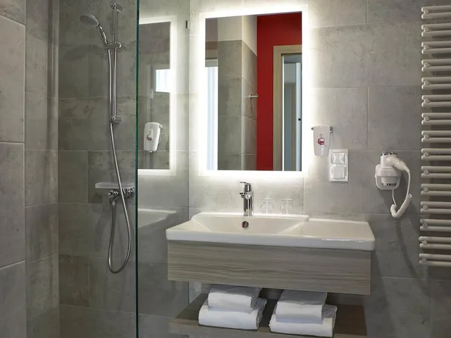 غرفة قياسية بسريرين منفصلين، Ibis Styles Warszawa City 5/6