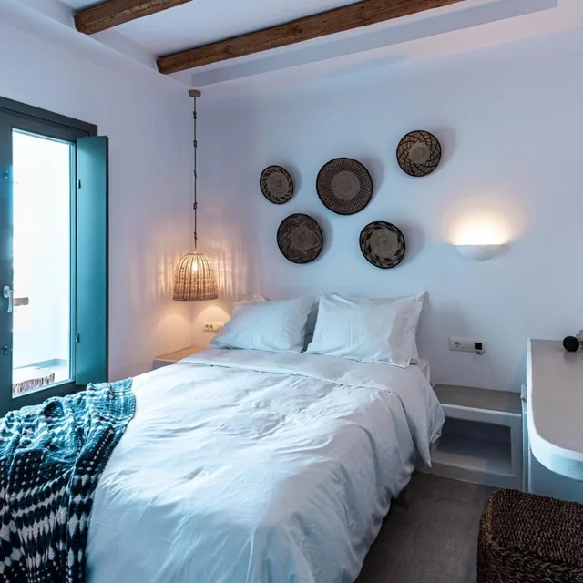 Double Room Premium Street View، Bohemian Luxury Boutique Hotel - Adults Only 1/7