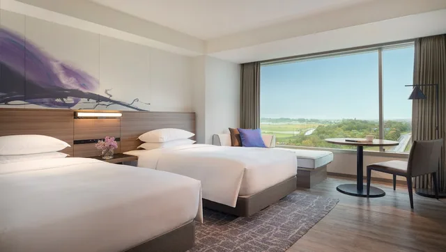 غرفة سوبيريور بسريرين منفصلين بإطلالة على المدينة، Lake Biwa Marriott Hotel 5/9