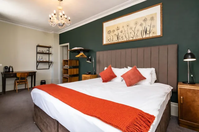 غرفة تنفيذية بسرير مزدوج، Kew Gardens Hotel 6/10