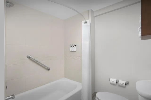 2 Bedrooms, Suite, 1 King and 2 Queen Beds, Sofa, STAYBRIDGE SUITES COLUMBIA 4/4