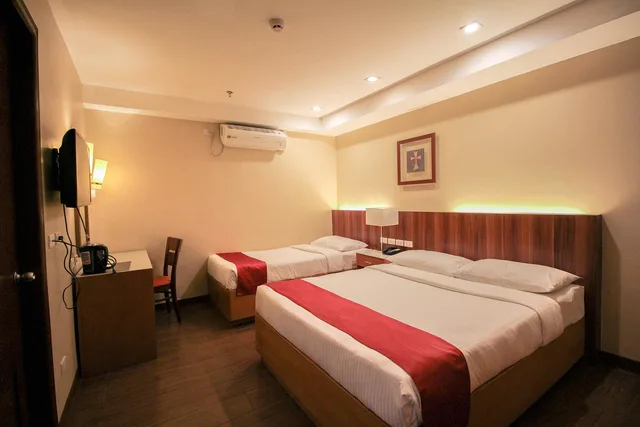 Inner, Superior, Triple, 1 Queen and 1 Single Bed، V Hotel And Apartel 1/1