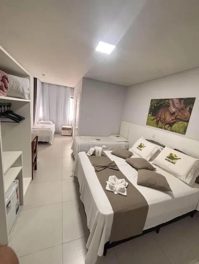 غرفة قياسية رباعية، Hotel Recanto dos Dinossauros 2/7