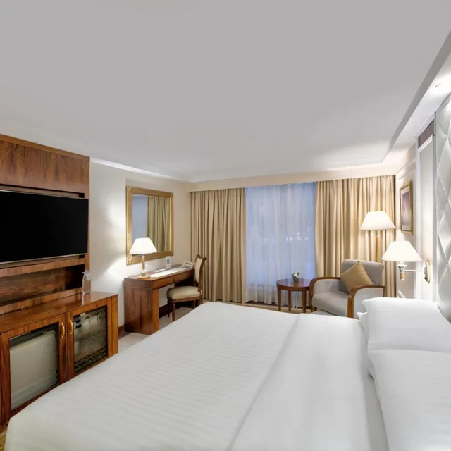 Guest Room, Deluxe, King Bed, ISLAMABAD MARRIOTT HOTEL 1/10