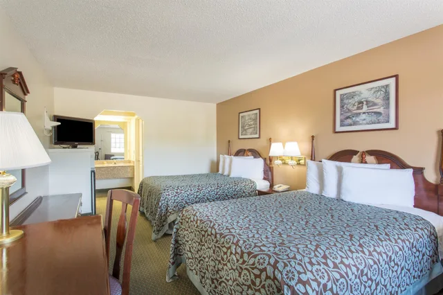 غرفة بسريرين كوين، Days Inn by Wyndham Picayune 1/2