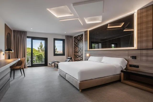 جناح جونيور، HOTEL INFFINIT SANXENXO PLAYA 7/10