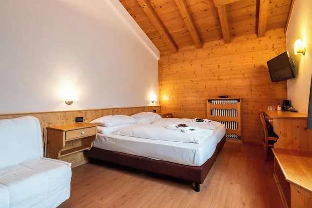 غرفة كلاسيكية بسرير كوين بشرفة، St Michael Hotel 2/8