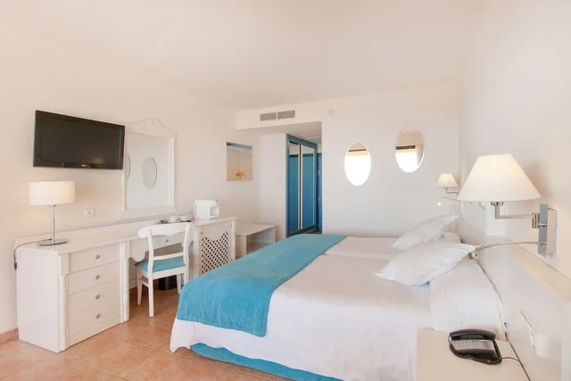 Star, Prestige, Twin Beds, Sea View، Iberostar Waves Playa Gaviotas 2/5