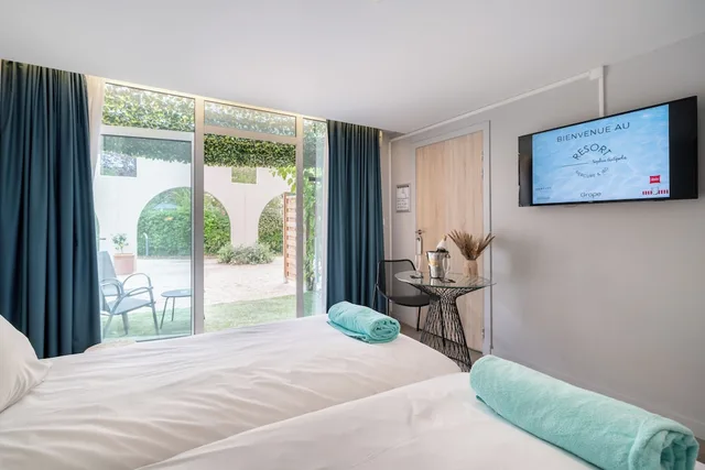 Standard, Twin Beds, Mercure Antibes Sophia Antipolis Hotel 4/10