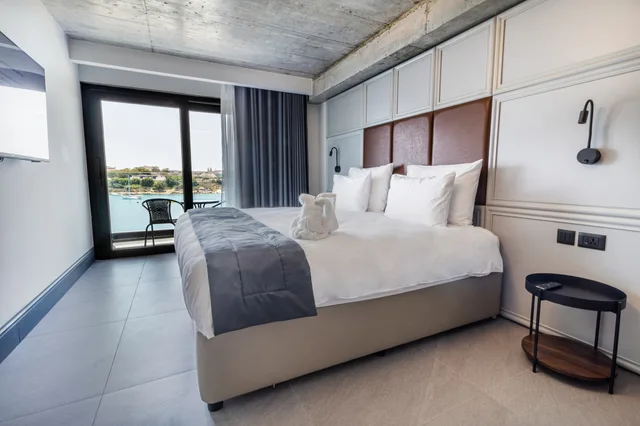 Deluxe, Single, Sea View, The Londoner Hotel Sliema 1/6