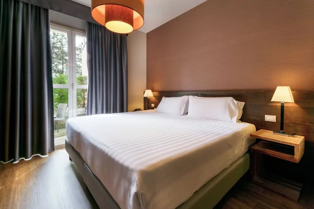 غرفة كلاسيكية بسرير كينج، Admiral Park Hotel 2/4