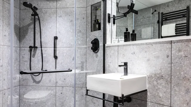 غرفة قياسية بسريرين منفصلين، voco Leicester, an IHG Hotel 2/2