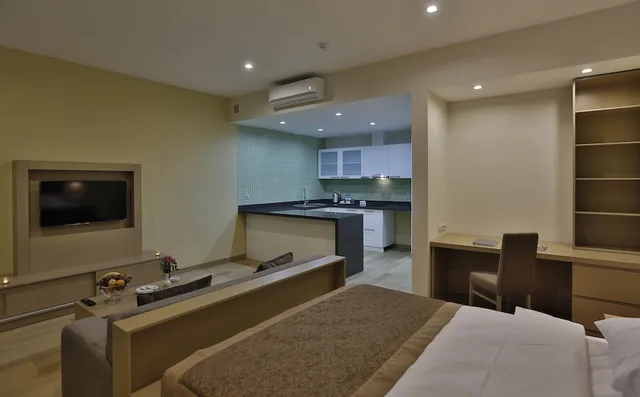 Deluxe, Studio, King Bed, Sea View, Sofa, Homebridge Hotel Apartments 1/3