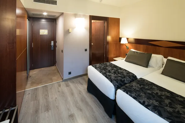 Standard, Single, Double Bed, Catalonia Eixample 1864 3/7