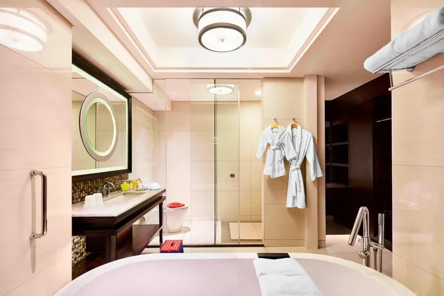 Family Suite, Junior Suite, King Bed, Garden View, Sofa، Sheraton Bali Kuta Resort 9/9
