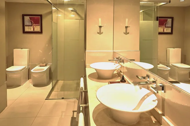 جناح جونيور بسرير كينج، Hilton Mendoza 2/2