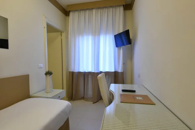 غرفة عائلية بسرير كوين وسريرين منفصلين، PARK HOTEL MARACAIBO 3/6