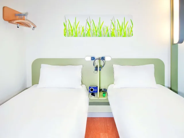 غرفة بسريرين منفصلين، Ibis Budget Orleans Sud Parc Des Expos 3/6
