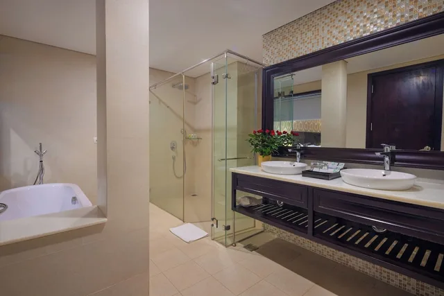 جناح ملكي بإطلالة على الجبل، Swiss-Belresort Tuyen Lam Dalat 7/10
