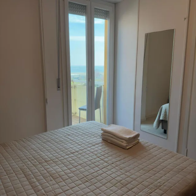 غرفة بسرير مزدوج بحمام خاص، Hotel Helios 2/3