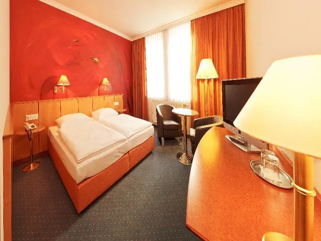 Classic, Queen Bed, Der Wilhelmshof 1/2