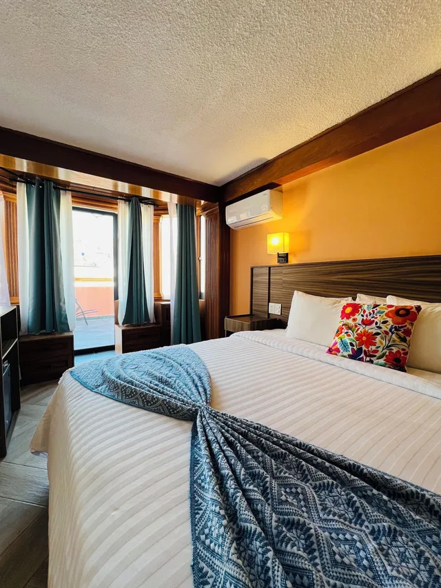 Senior, Studio, Suite, City View، Suites del Jardin Principal 3/8
