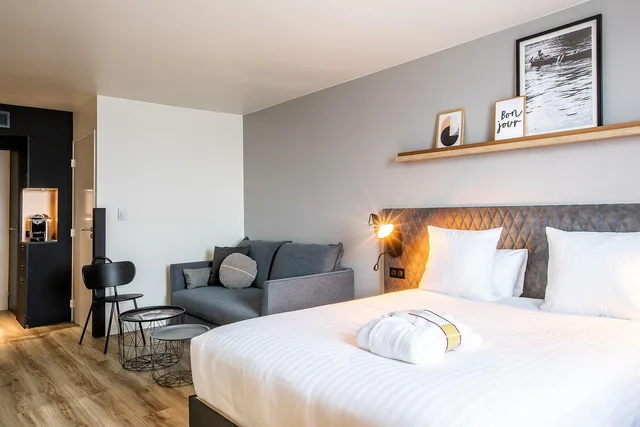 Family, Sofa, Mercure Paris Gennevilliers 2/10