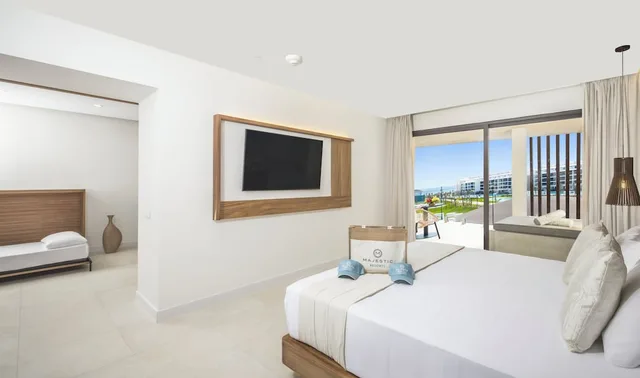 1 Bedroom, Club, Family, Suite, 2 Queen Beds, Outdoor Jetted Tub، Majestic Mirage Costa Mujeres, All-Suite Resort - All Inclusive 6/8