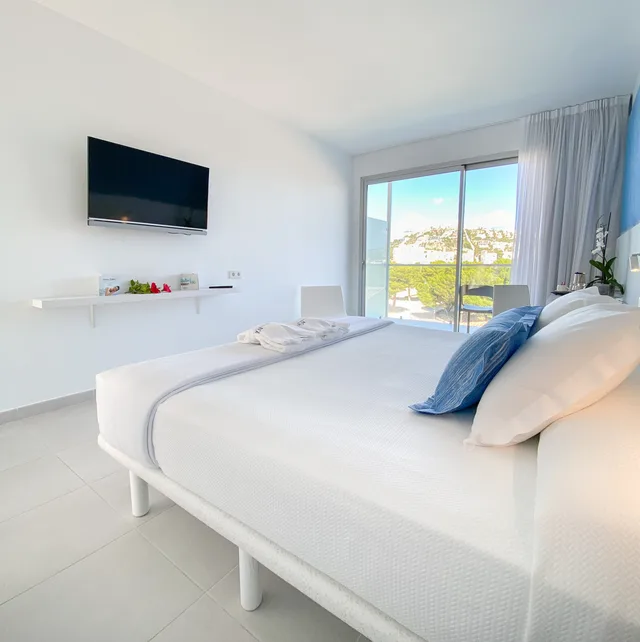 Premium, Double Bed, Side Sea View، Reverence Life Hotel 1/3