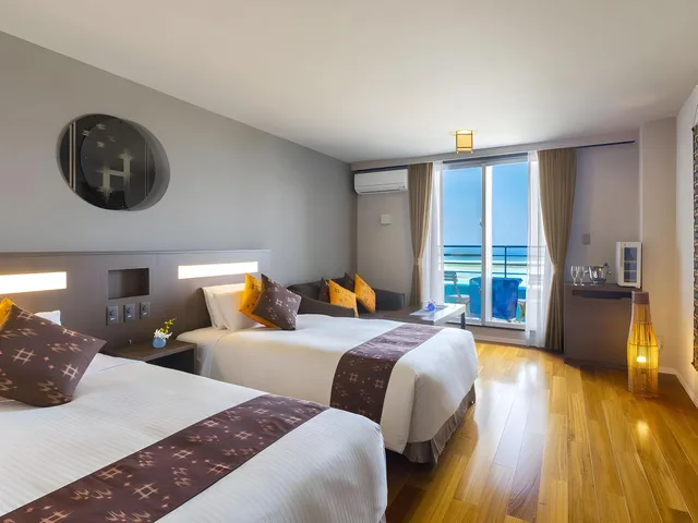 Semi Room, Premier, 2 Semi Double Beds, Ocean View، Cypress Resort Kumejima 2/2