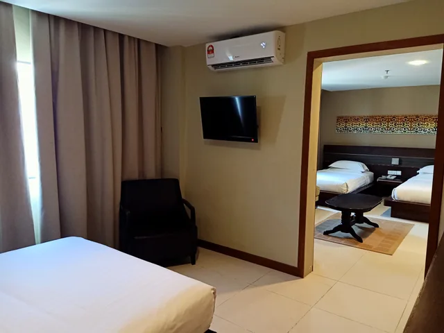 غرفة عائلية بإطلالة على المدينة، Kinabalu Daya Hotel 6/6