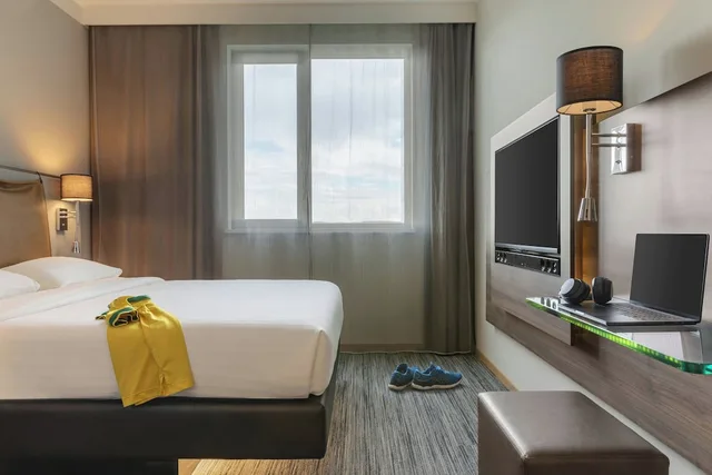 غرفة بسرير مزدوج، MOXY MILAN MALPENSA AIRPORT 5/10