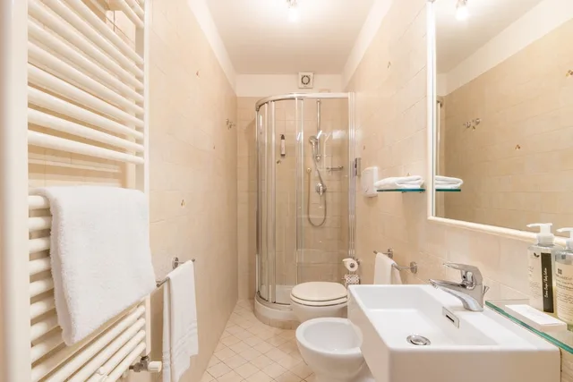 Classic, Double Bed, Venice Resort 6/7