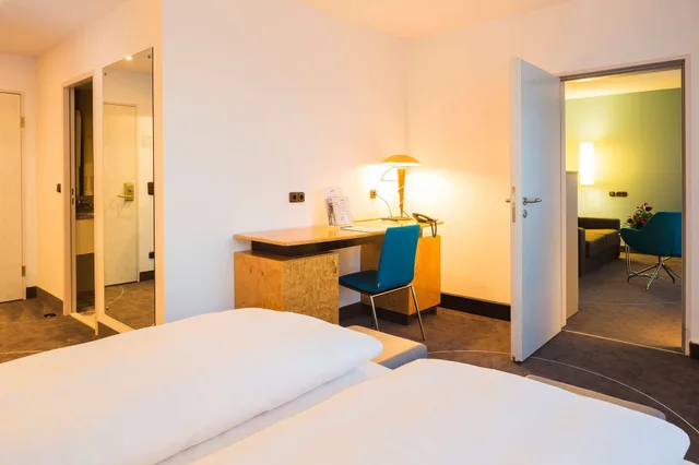 جناح جونيور عائلي، Hotel Am Terrassenufer 1/13
