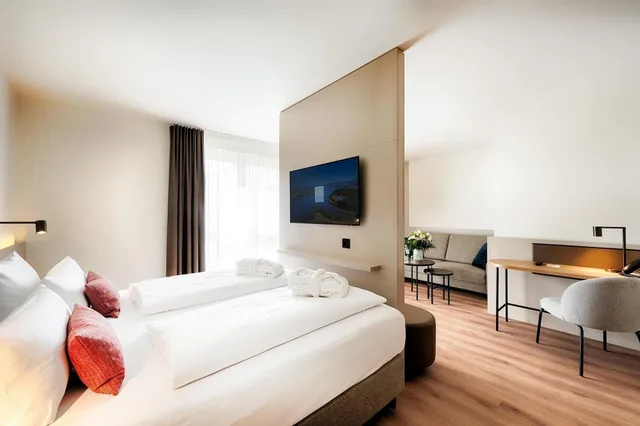 Junior Suite, Multiple Beds، WELCOME Hotel Darmstadt 2/4