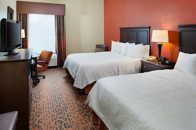 غرفة قياسية بسريرين كوين، HAMPTON INN COLUMBIA 4/10