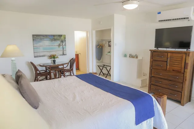 Room, Queen Bed, Beach Front، THE PALMS AT PELICAN COVE 4/10