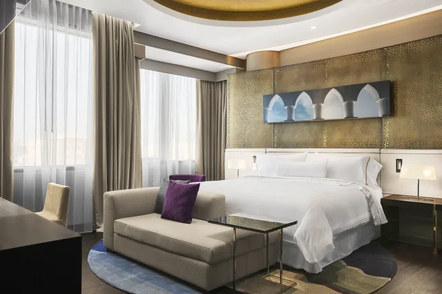 1 Bedroom, Westin, Club, Suite, King Bed، The Westin Doha Hotel Spa 2/2