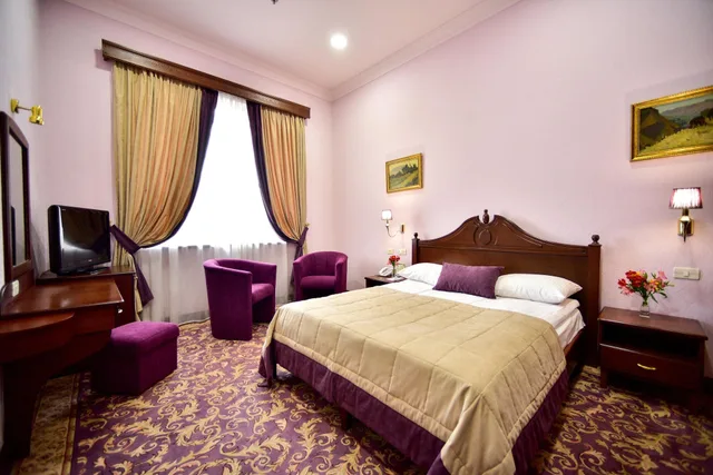 Standard, Double Bed, METROPOL HOTEL 4/9