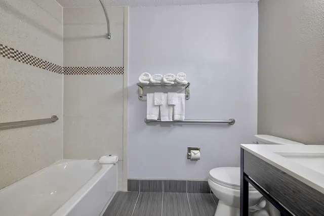 جناح بسريرين كوين، Studio6 Dallas, TX - North - Richardson 7/8