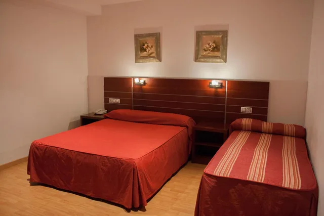 غرفة ثلاثية، Norte Hotel 6/10