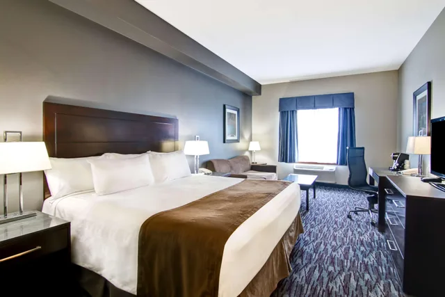 جناح بسرير كينج، Best Western Brandon Inn 2/7