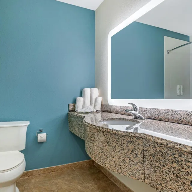 غرفة رباعية، Sleep Inn & Suites Newport News City Center Area 7/7
