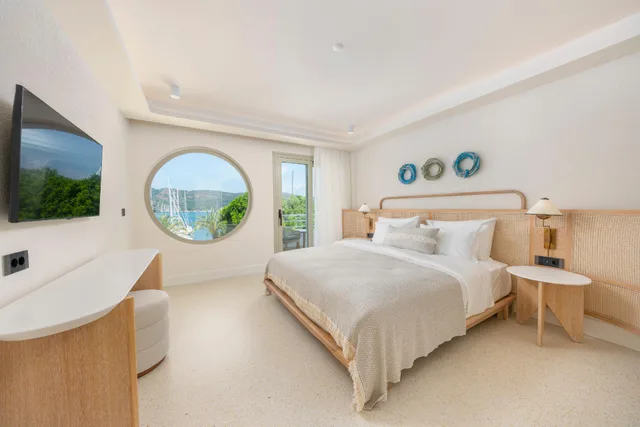 غرفة بريميوم بسرير كوين بإطلالة على البحر، Yacht Classic Hotel - Boutique Class 1/1
