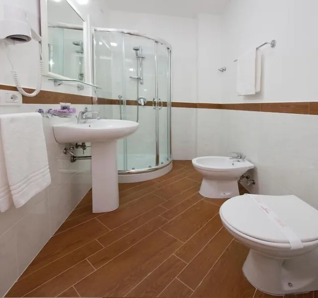 DSU Superior Garden View، Hotel Royal Hills 4/4