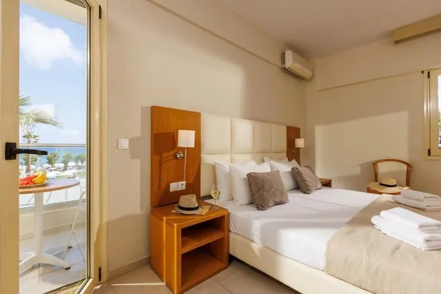 Standard, Twin Beds, Lateral Side Sea View, Sofa, Malia Bay Beach Hotel And Bungalows 3/4