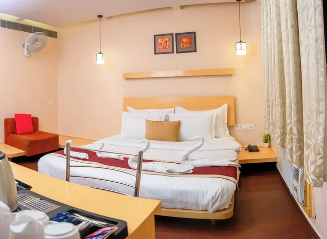 Super, Deluxe, Double Bed، OYO 9542 the Blue Heaven Banipark 5/10